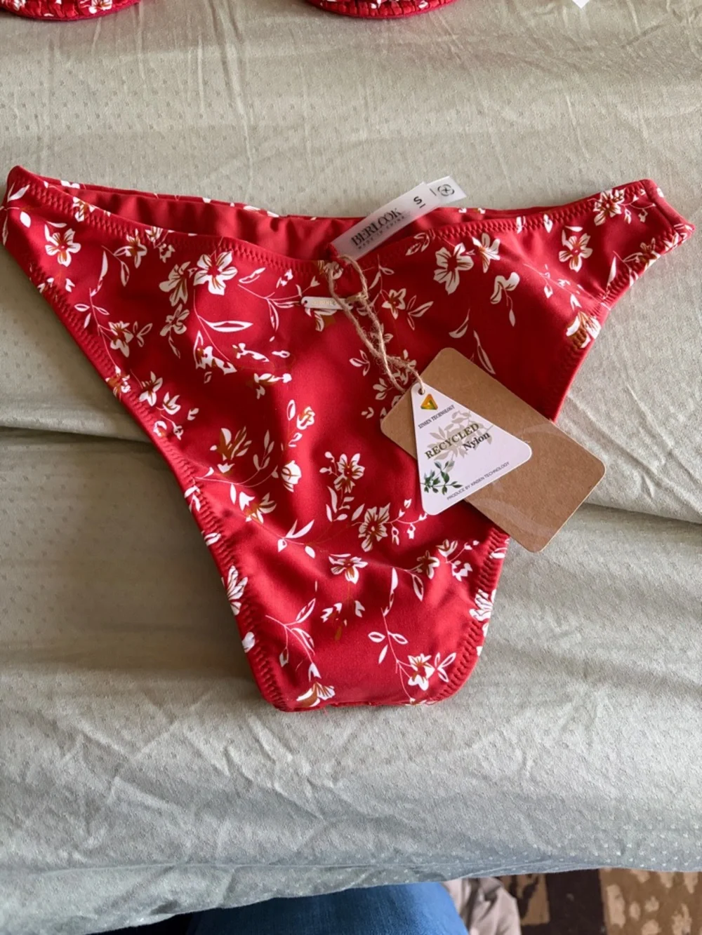 Berlook Red Floral Two-Piece Bikini Set - Small NWT - Picture 3 of 7